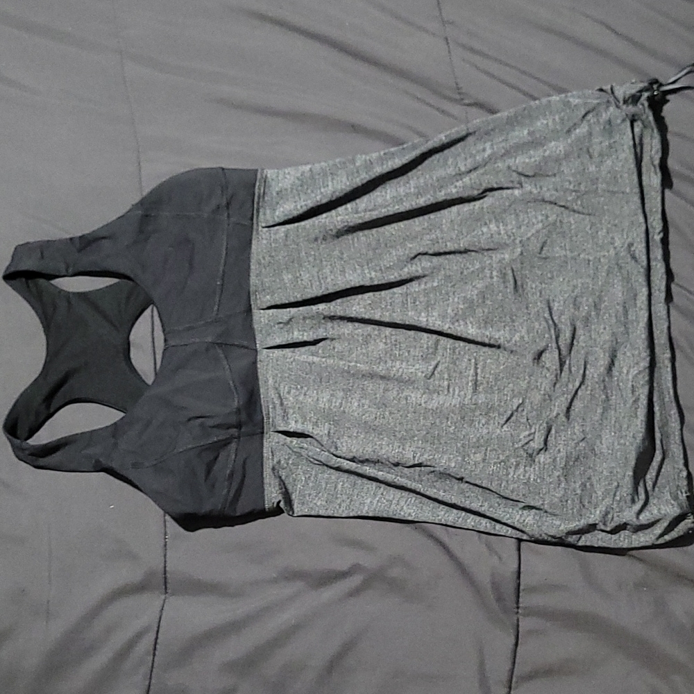 Lululemon workout top